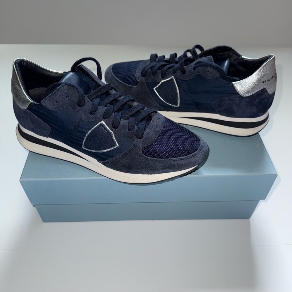 Philippe Model ladies TRPX navy blue and silver sneakers. Size 38 7.5 8